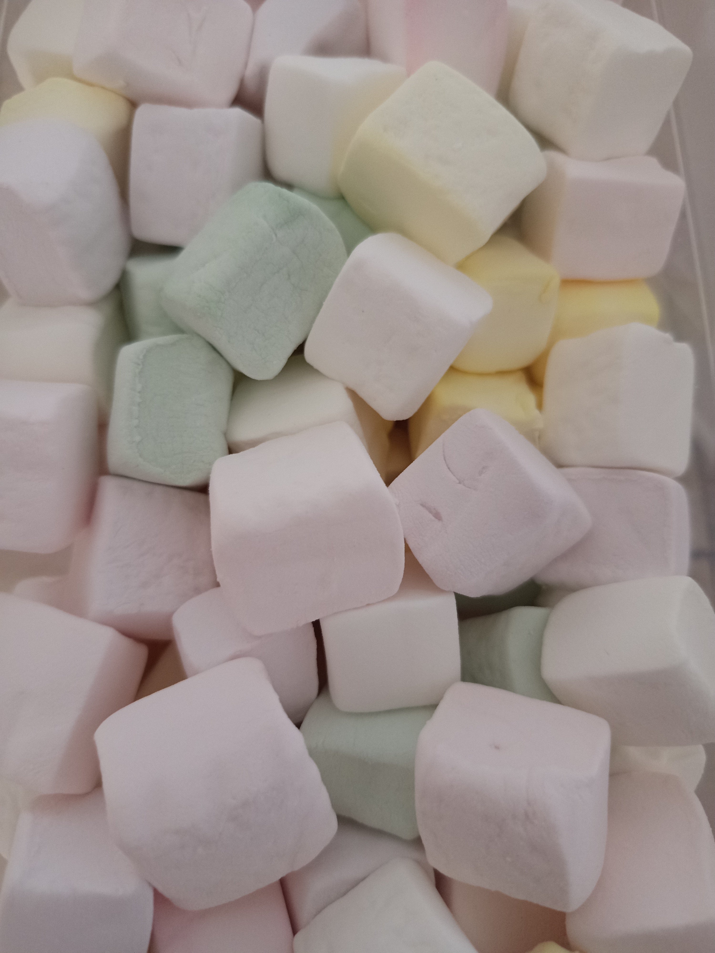 Petits cubes de guimauve AUZIER CHABERNAC saveur d'antan ( 100 g )